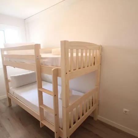 Appartement Carrer De Victòria Dels àngels, 11 *